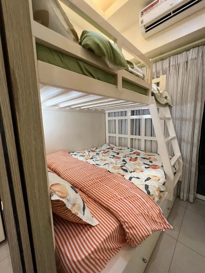 Condo In Pasay 0*,